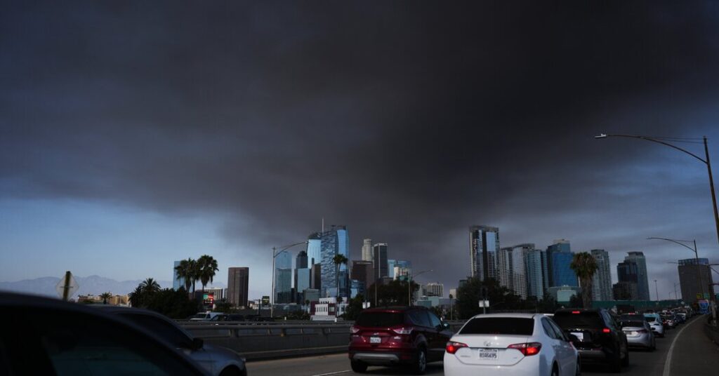 Los Angeles Warehouse Fire Prompts Thousands to Shelter in Place