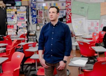 This Teacher Has Doubts About A.I. But He Won a Prize Using It.