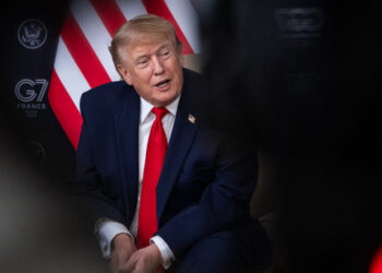 Trump’s Threats Show His Complicated History With a Surveillance Law