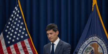 Warsh Wants the Fed to Send Fewer Signals. That Comes With Risks.