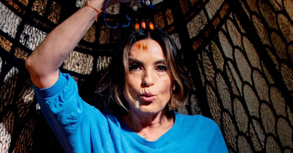 Mariska Hargitay: Special Broadway Unit (With an Assist From Jalen Brunson)