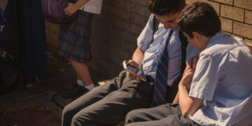 Teenagers vs. Social Media Bans