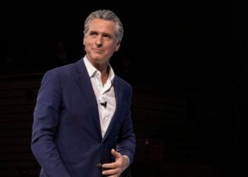 Union Behind California Billionaire Tax Offers to Reduce the Rate