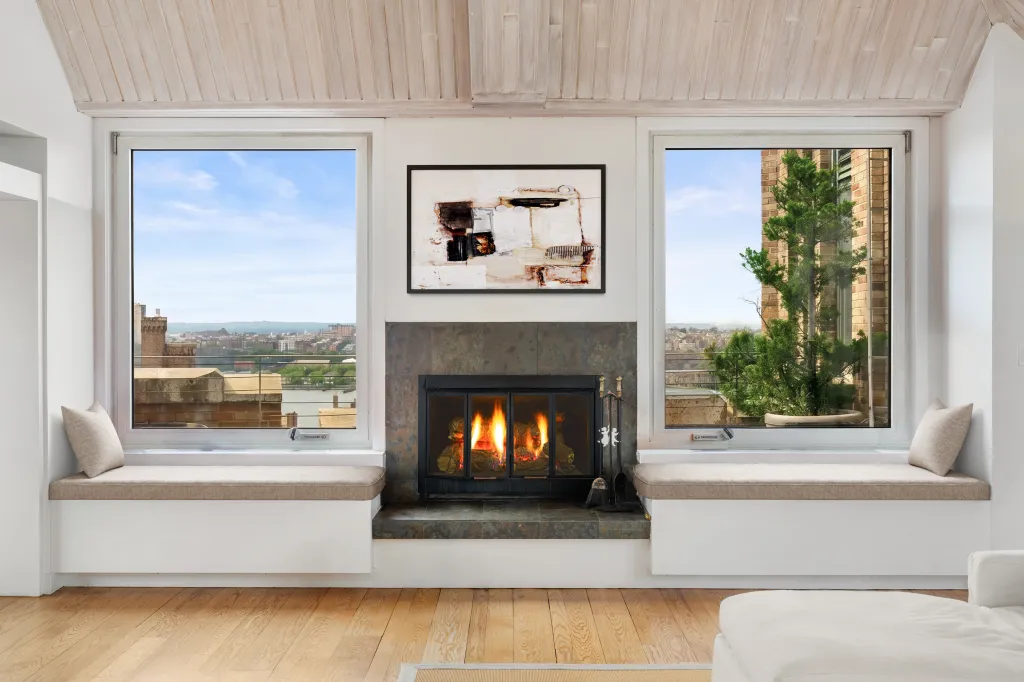 Lounging alcoves by the fire