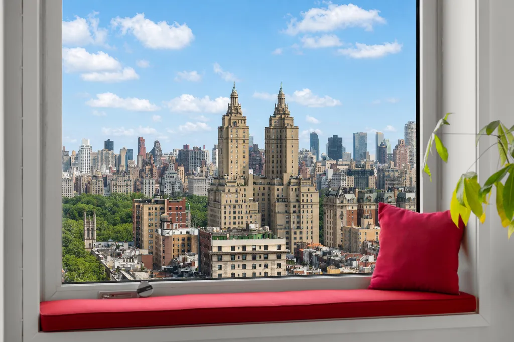 This 'farmhouse in the sky' has killer views