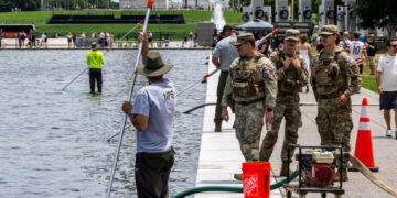 The Reflecting Pool Appears to Be Rejecting Its Makeover