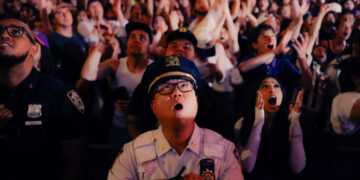 A Photographer’s View From a Magical Basketball Ride in New York