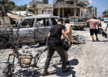 Lebanon Cease-Fire Bolsters U.S.-Iran Truce, After a Shaky Start