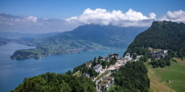 A Glamorous Swiss Resort Hosts Officials for U.S.-Iran Talks