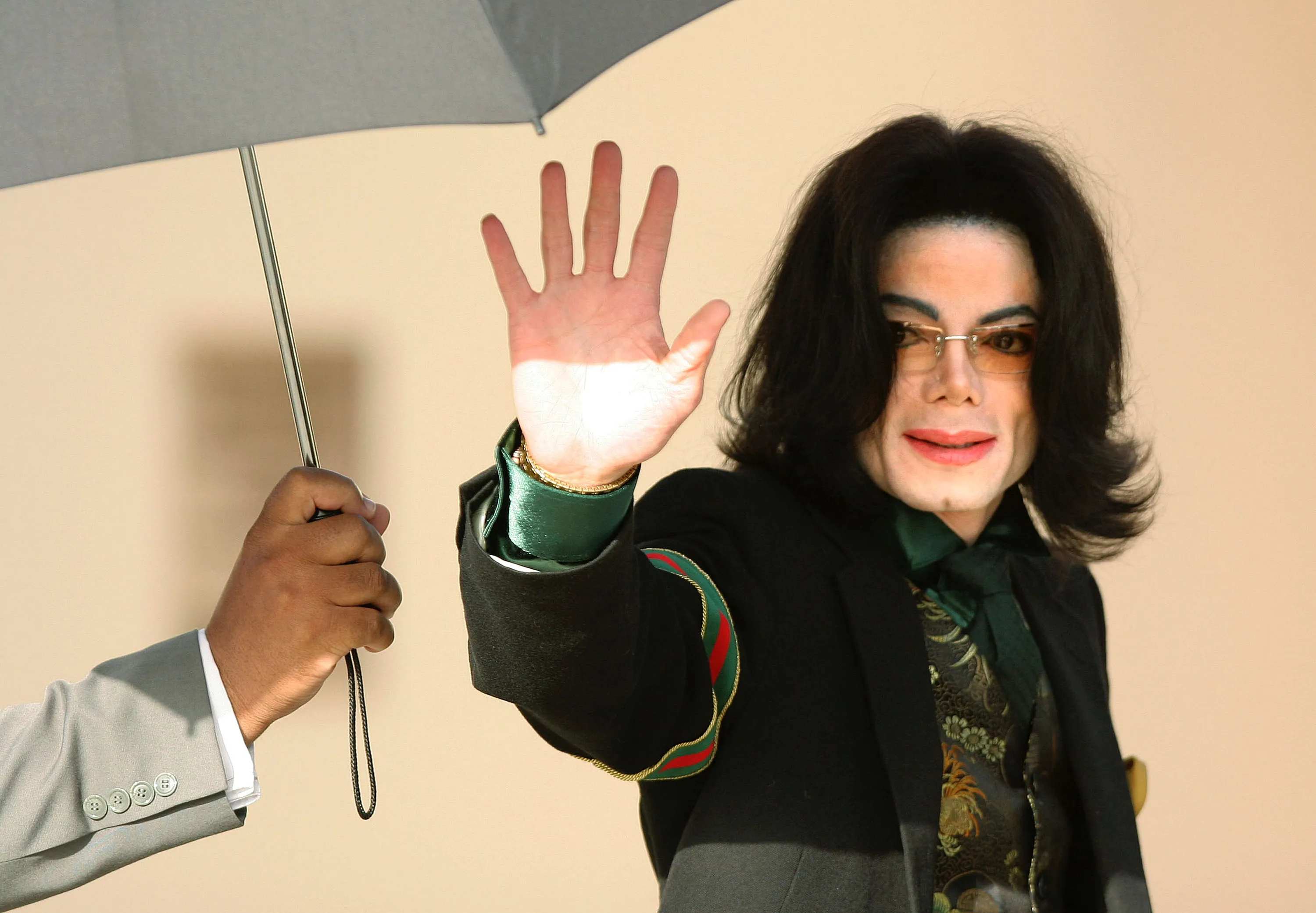 Michael Jackson at his trial in 2005