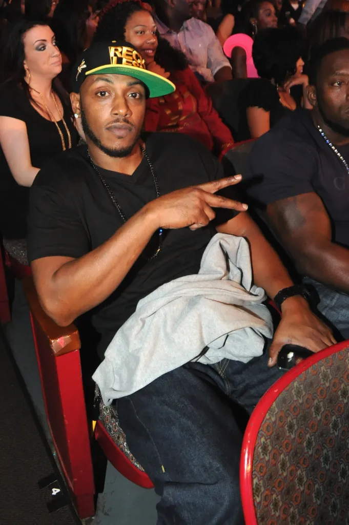 Mystikal making a peace sign at the 2012 BET Hip Hop Awards.