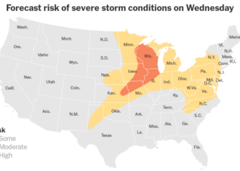 Storms Knock Out Power for Hundreds of Thousands in the Midwest