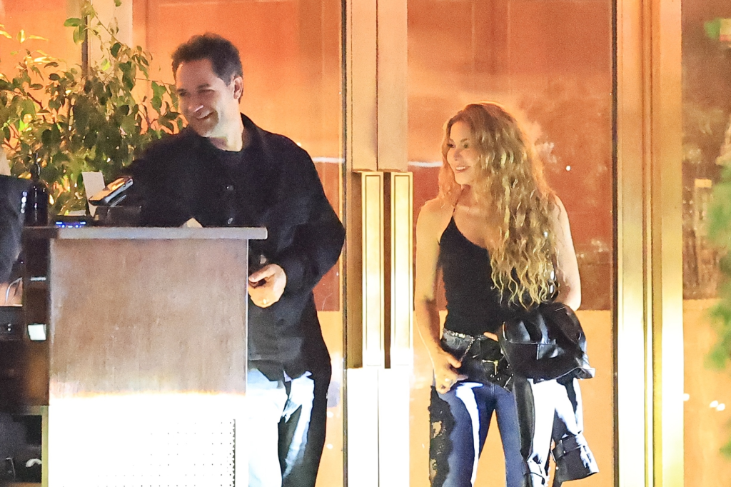 Shakira and Manuel Garcia at a dinner date.