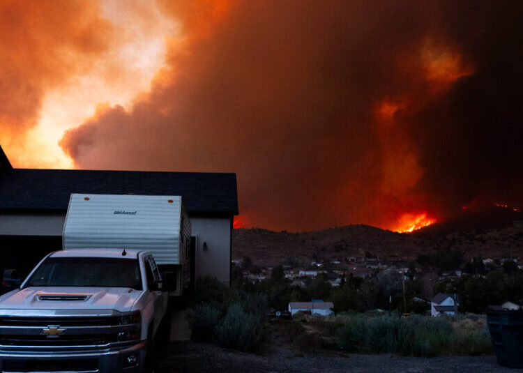 Wildfire in Central Utah Prompts Evacuation Order for Hundreds of People