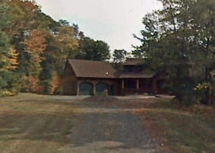 The Remains of 3 People Are Found in Foreclosed House After Its Sale