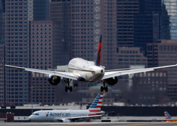 F.A.A. Investigates Near Miss Between Planes at Boston’s Logan Airport