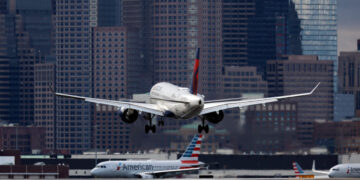 F.A.A. Investigates Near Miss Between Planes at Boston’s Logan Airport