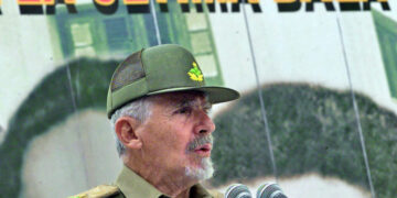 Ramiro Valdés Menéndez, Architect of Cuba’s Surveillance State, Dies at 94