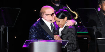 Barry Manilow, Bruce Springsteen and Others Mourn Clive Davis