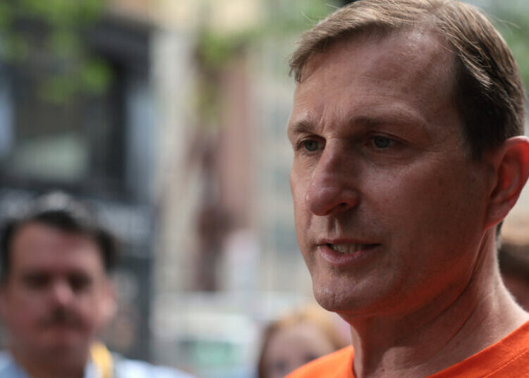 Cafe Tells Congressman He’s Not Welcome Because of His Stance on Israel