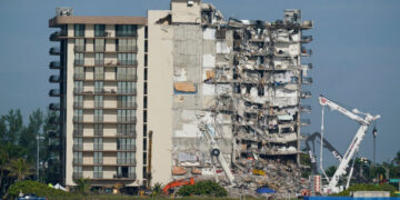 Collapsed Surfside Condo Had Been Failing for Weeks, Investigators Find