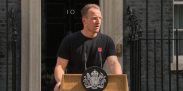 He Is British, Mysterious and Has Outlasted 5 Prime Ministers: Meet ‘Hot Podium Guy.’