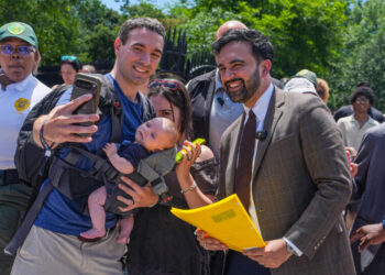 Factors in the N.Y. Primaries: Mamdani, Big Money and a Threat of Rain