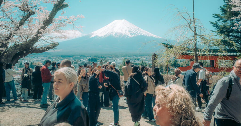 Japan to Raise Some Tourist Visa Fees More Than 400 Percent