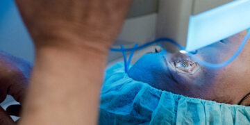 This Doctor Can Give You the Eyes of Your Dreams. Should He?