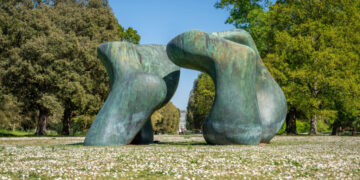 A Show for All Seasons: Henry Moore’s Art, Reborn in Open Air