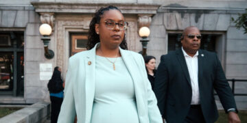 Pregnant and Running for Re-election, a Democrat Faces U.S. Prosecution