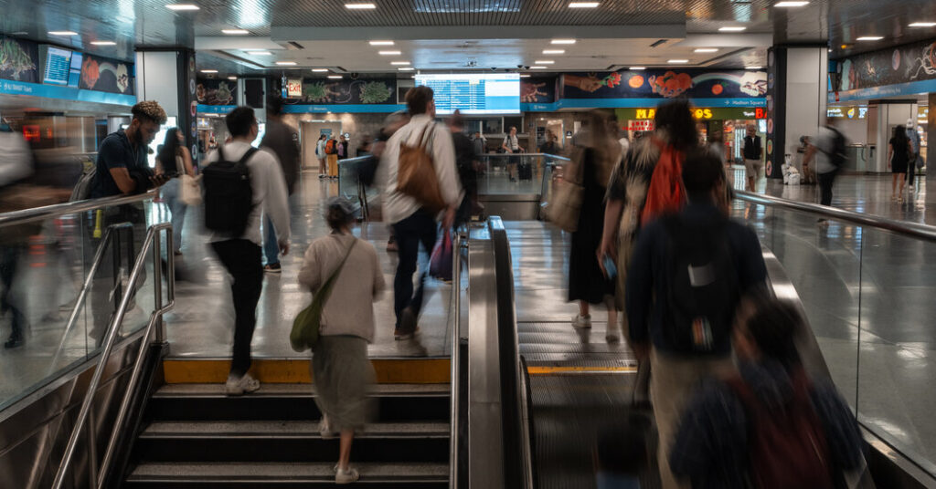 Trump Administration and the M.T.A. Clash Over Penn Station Redesign