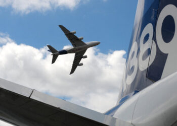 Airbus Is Ordered to Inspect 16 Jets After Cracks Are Found in Wings