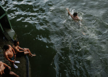 To Escape Record Heat, the French Are Taking to Water. Both Have Been Deadly.