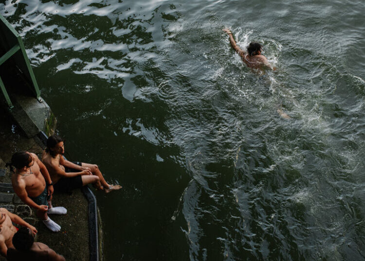 To Escape Record Heat, the French Are Taking to Water. Both Have Been Deadly.