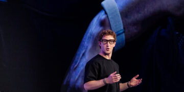 Zuckerberg Urges Meta to Explore Working With Polymarket and Kalshi