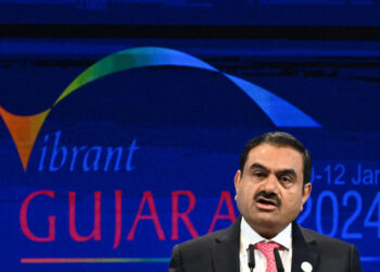 Judge Scrutinizes Decision to Abandon Charges Against Indian Billionaire