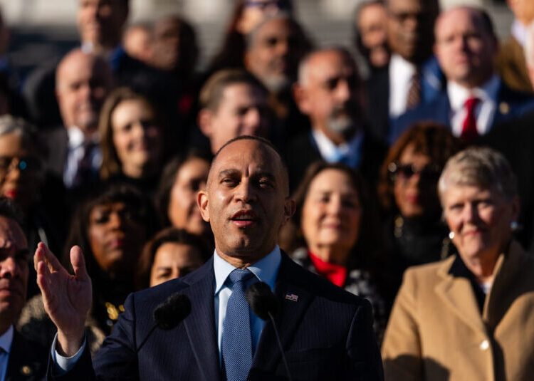 Jeffries Faces Steep Test as Far Left Builds Strength in Congress