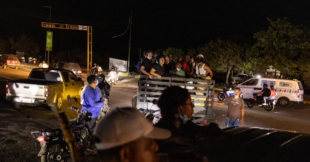 A Rush of Volunteers in Venezuela Has Slowed Rescue Efforts