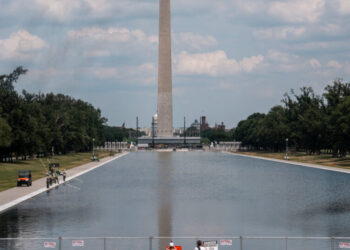 Now It’s Fireworks and a Fence Keeping Tourists From the Reflecting Pool