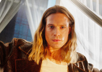 In ‘The Vampire Lestat,’ He’s Partying Like a Bloodsucking Rock Star