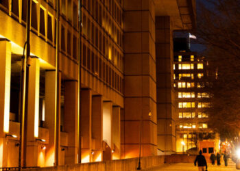 Inside Intelligence Agencies, a Fight Over Building a Master List of Spies