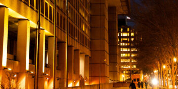 Inside Intelligence Agencies, a Fight Over Building a Master List of Spies