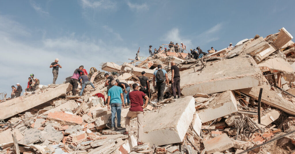 Scale of Venezuela Quakes’ Death Toll Could Take Weeks to Emerge
