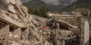 Aid Workers Fear Disease Outbreaks in Venezuela After Quakes