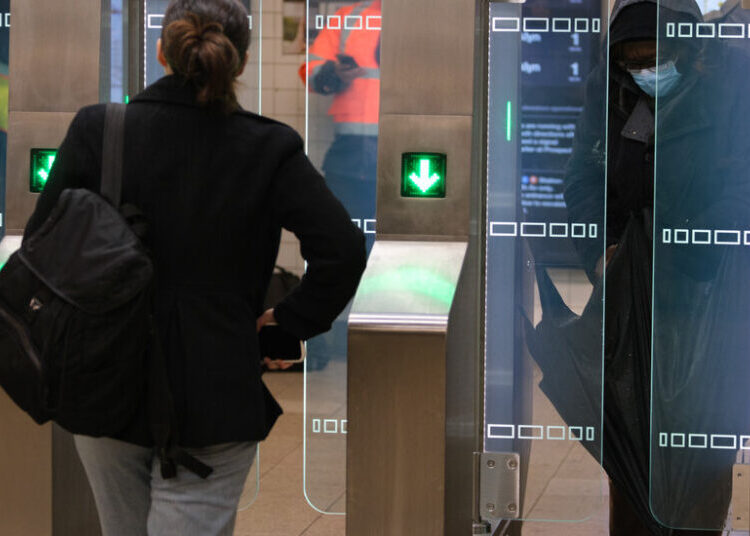 New York Is Set to Offer Transit Discounts to 340,000 More Riders