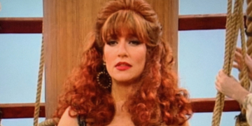 35 Years Ago, ‘Married… With Children’ Had to Abandon a Major Storyline After a Family Tragedy