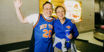 Knicks Fans Bring Their Hope, Hype and Old Grudges to San Antonio