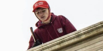 Pentagon hires convicted Jan. 6 rioter for sensitive counterterrorism job