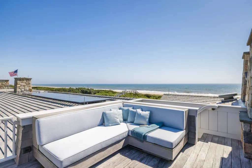 Lounge space looks out to the ocean.